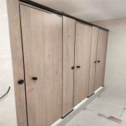 全体浴室是干湿分派的一种常用且无忧的